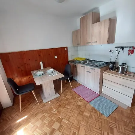 Apartment Izola Holiday *